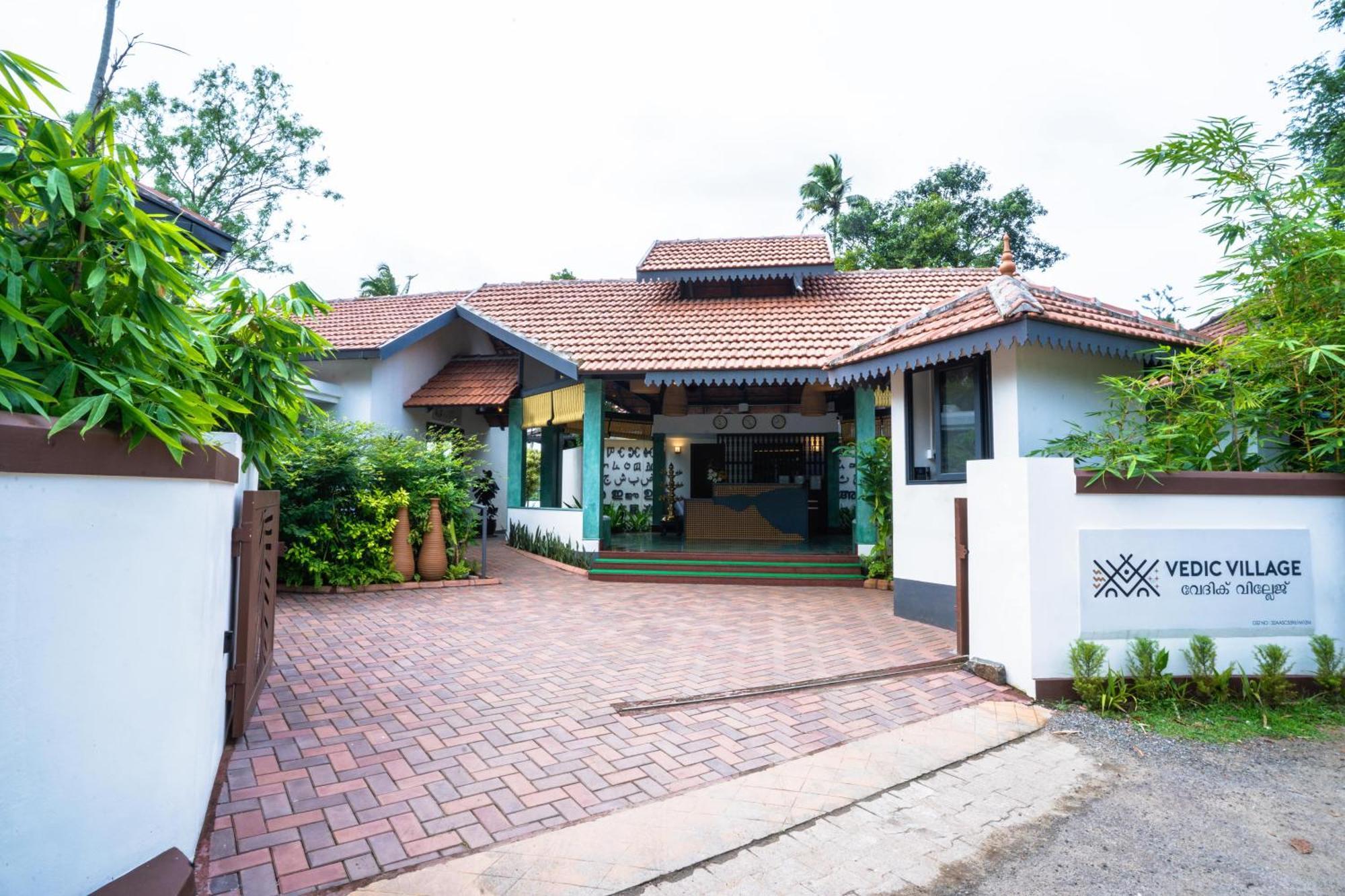 Kochi Vedic Village Retreat Kodungallur מראה חיצוני תמונה