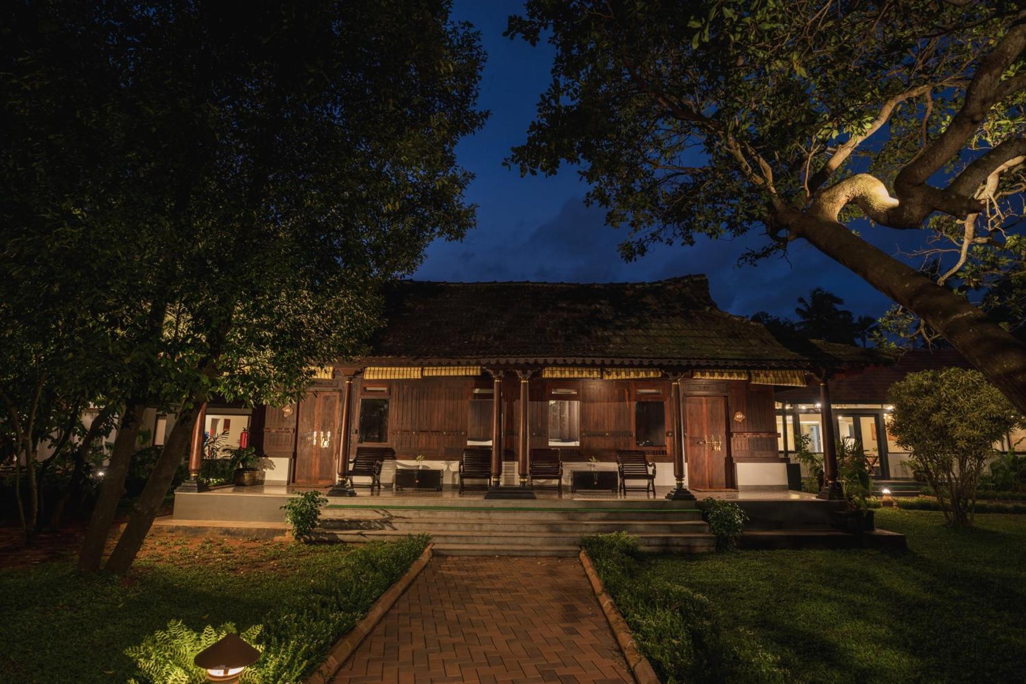 Kochi Vedic Village Retreat Kodungallur מראה חיצוני תמונה